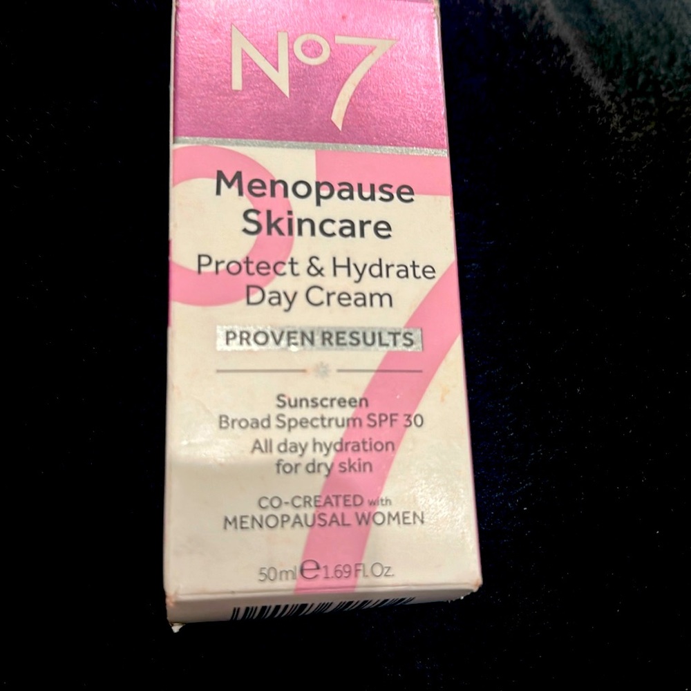 No7 Menopause Skincare Day Cream Protect & Hydrate 50 ml 1.69 Fl Oz EXP 03/2025